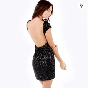 Lovers + Friends Black Sequin Dress Open Back Cap Sleeve Size Medium Women's